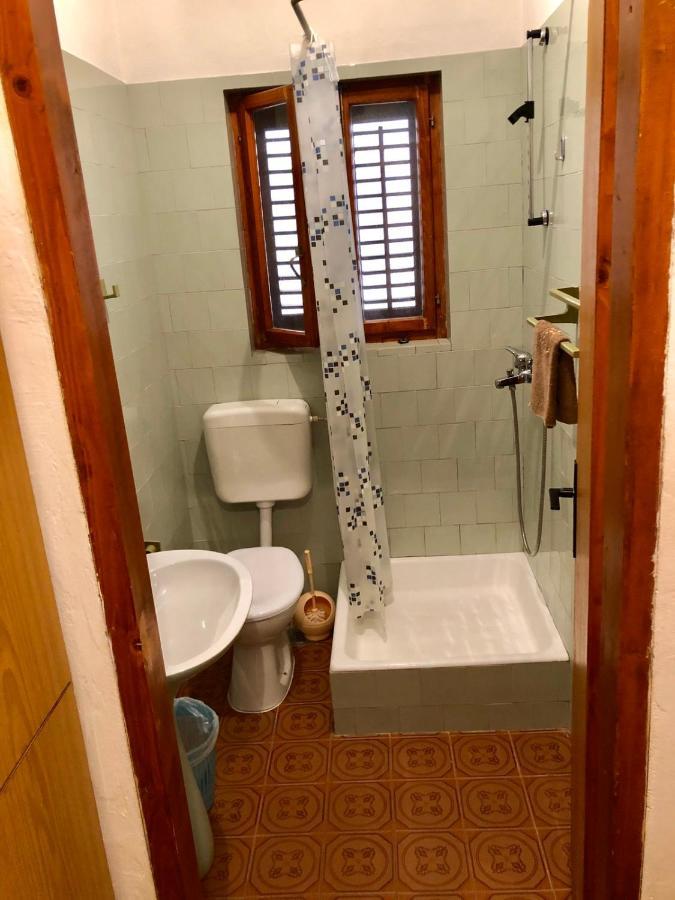 Apartman Dolores Kućište Exterior foto