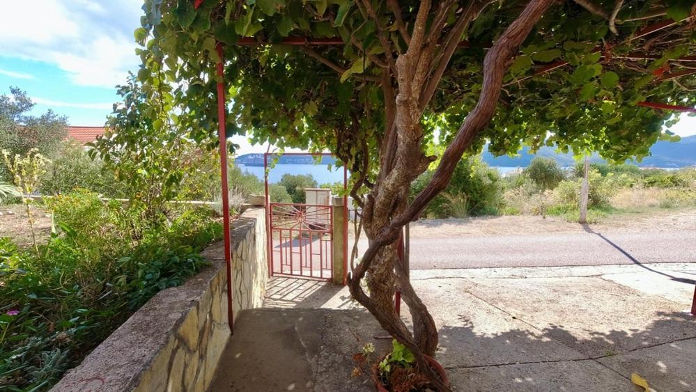 Apartman Dolores Kućište Exterior foto